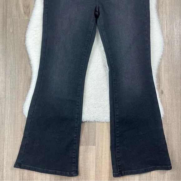 NWOT We The Free Jayde crop flare jeans - Picture 6 of 8